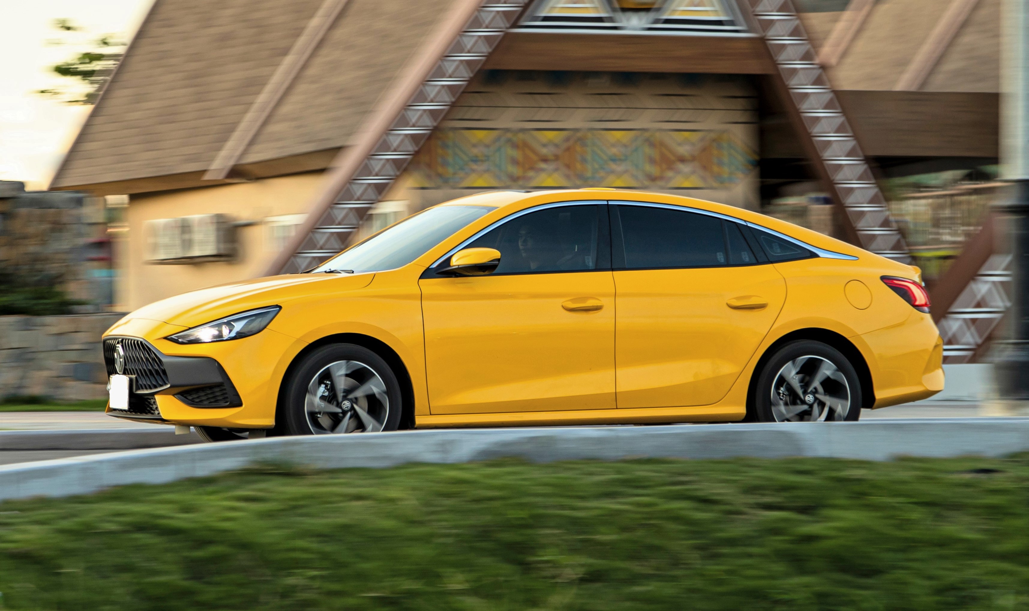 MG5 Luxury